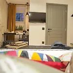 Πανσιόν La E Bella Ii 4*
