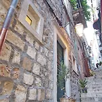Πανσιόν La E Bella Ii Ντουμπρόβνικ