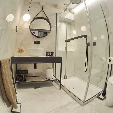 ゲストハウス La E Bella Ii