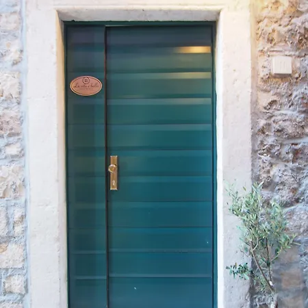 La E Bella Ii Πανσιόν