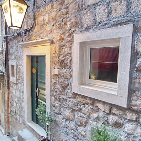 La E Bella Ii Πανσιόν 4*