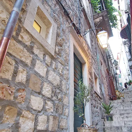 Πανσιόν La E Bella Ii Ντουμπρόβνικ