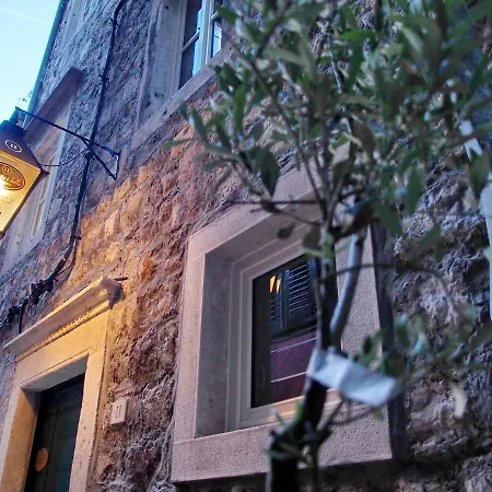 La E Bella Ii ゲストハウス